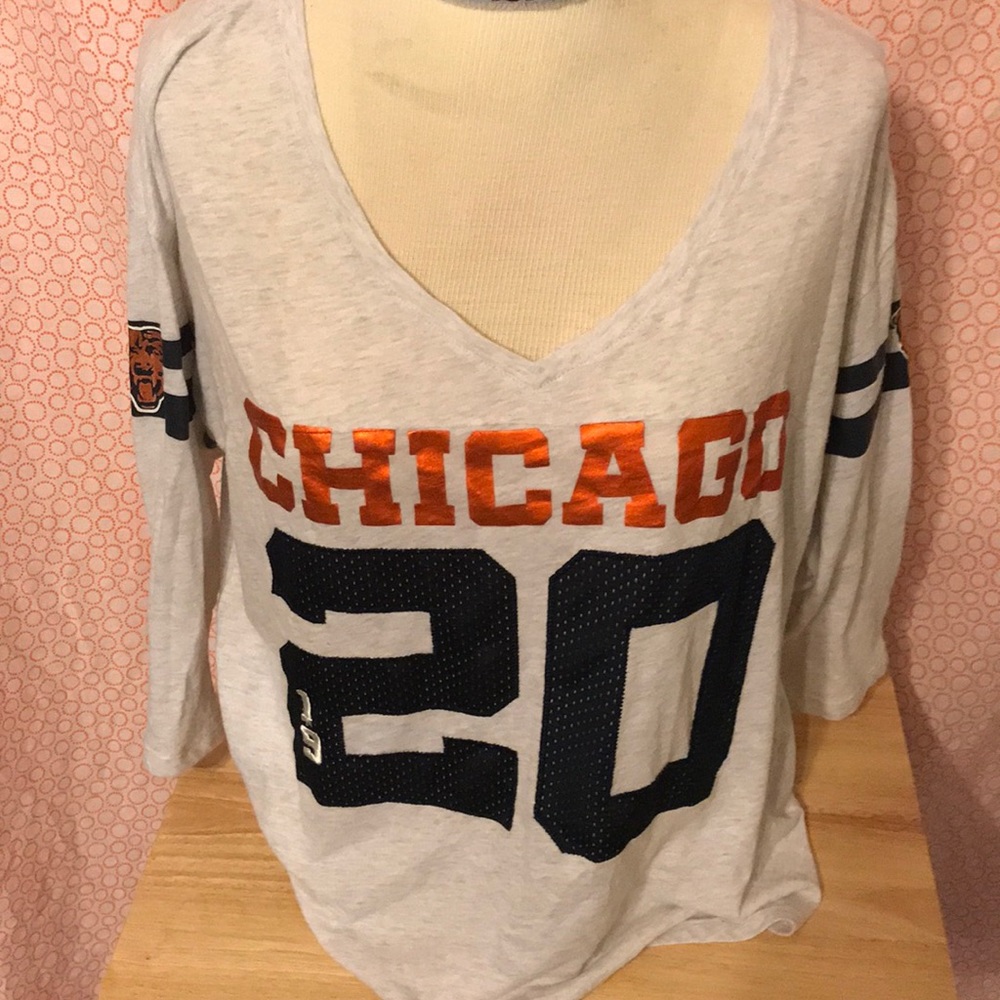 Pink Victoria’s Secret NFL top